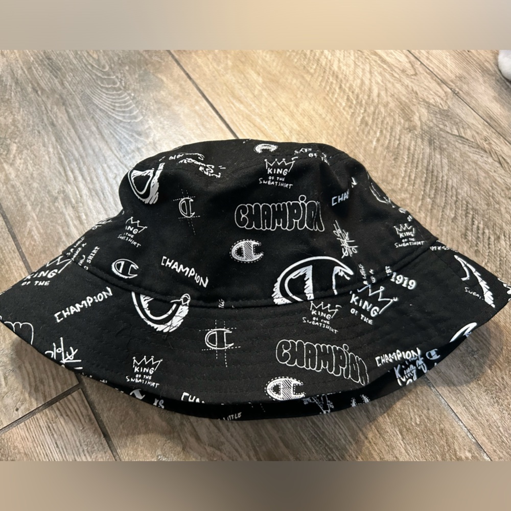Champion Bucket Hat